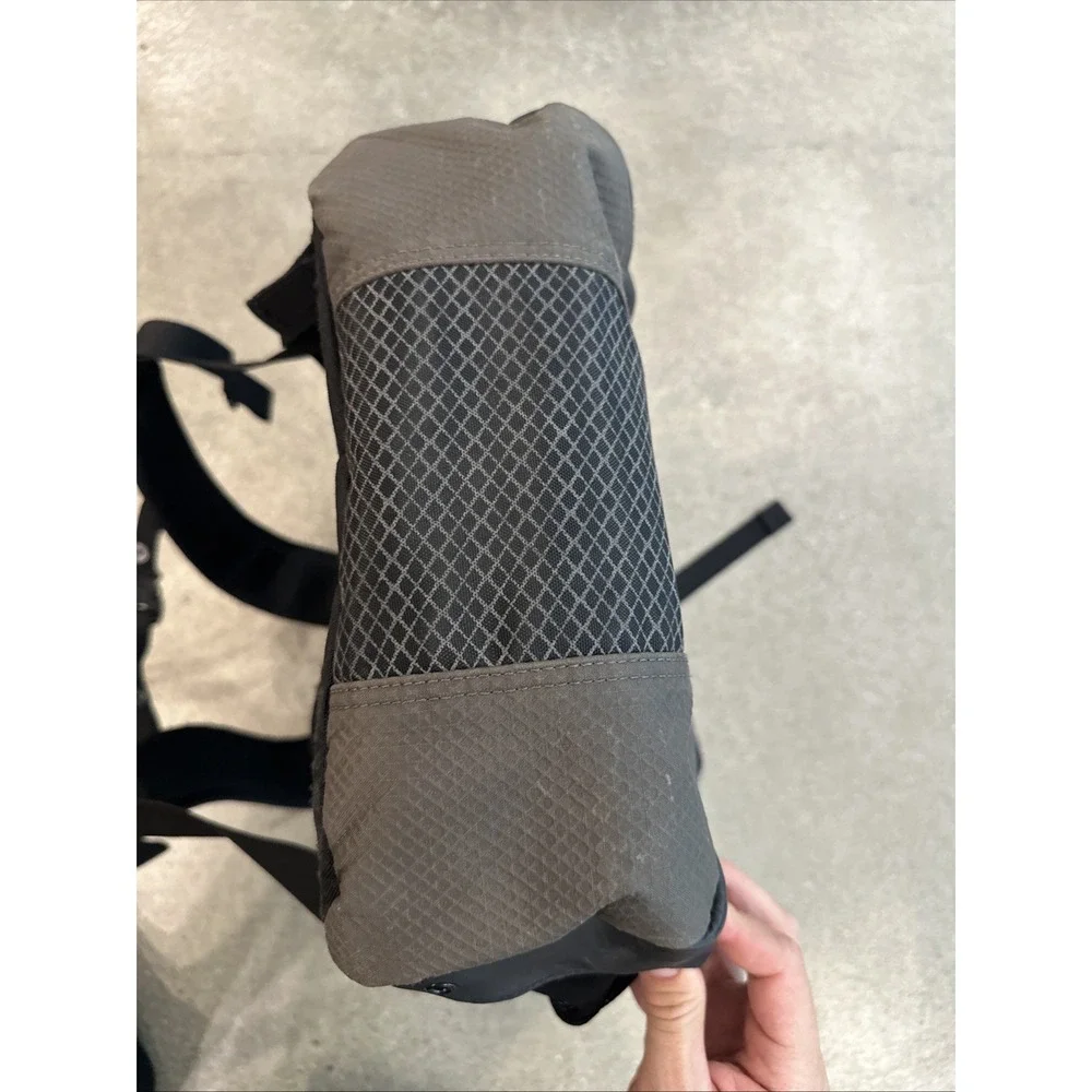 Timbuk2 Especial Vuelo Cycling Laptop Backpack Multi-Zip Waterproof Blk/Gray 25L